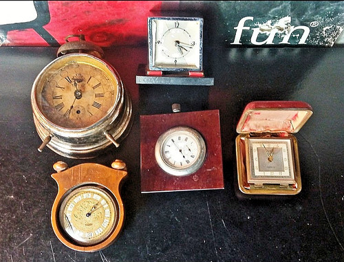 Lotto orologi non funzionanti